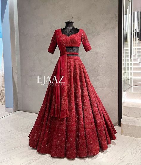 Red Embroidery Lehenga, Traditional Ghagra Designs, Ejaazcouture Lehenga, Lengha Ideas, Ejaaz Couture, Wedding Fits, Baju Kahwin, Red Lehenga Choli, Indian Wedding Gowns