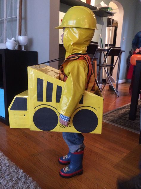 Construction Worker/Dump Truck Halloween Costume. Dump Truck Costume, Excavator Costume, Digger Costume, Truck Costume, Second Birthday Ideas, Diy Costumes Kids, Diy Toddler, Holiday Costumes, Construction Party