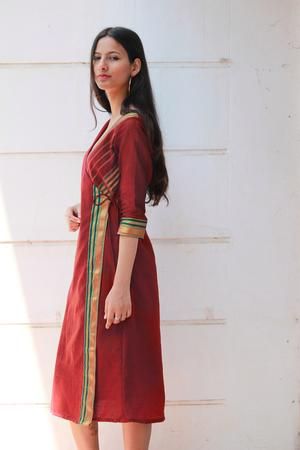 Kurti Types, Churidhar Tops, Mogra Designs, Recycle Saree, Saree Outfits, Tassels Fashion Clothing, White Kurti, Plazo Pants, Outfit Traditional