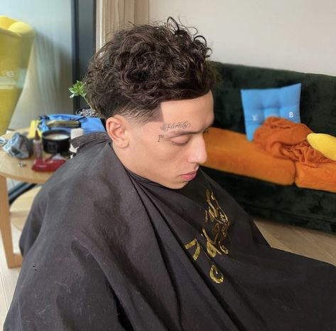 Drill Rap, Men Fade Haircut Short, Taper Fade Curly Hair, Guys Grooming, Male Haircuts Curly, Men Blonde Hair, Edgars Haircut, Curly Hair Fade, Mens Haircuts Short Hair