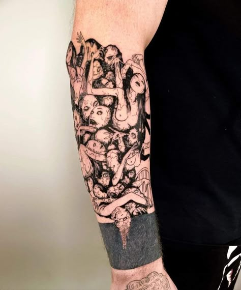 Horror Forearm Tattoo, Creepy Sleeve Tattoo, Demon Tattoo Female, Japanese Elbow Tattoo, Scary Tattoo Designs, Junji Ito Tattoo, Gore Tattoo, Pixel Tattoo, Sick Tattoo