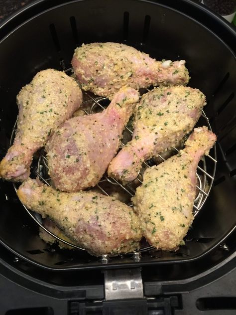 Airfry Chicken Drumstick Recipes, Ninja Flip Air Fryer Recipes, Drumsticks In Airfryer, Drumsticks Air Fryer, Garlic Chicken Drumsticks, Air Fryer Blooming Onion, Garlic Parmesan Chicken Tenders, Air Fryer Chicken Leg Recipe, Colorado Recipes