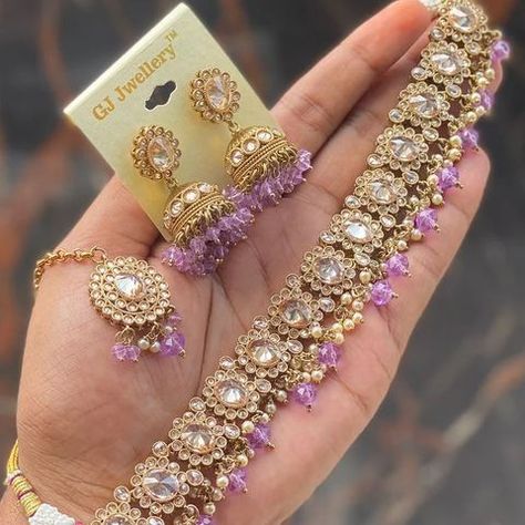 Fashion Buzz (@fashionistass_22) • Instagram photos and videos Indian Ornaments Jewelry, Jwelery Set, Bridal Jewelry Ideas, Desi Jewellery, Desi Jewelry, Punjabi Jewelry, Indian Wedding Jewelry Sets, Kundan Jewellery Set, Perhiasan India