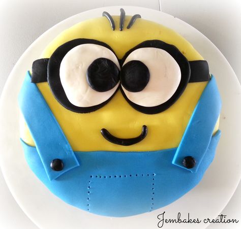 2d Cake, Minion Cakes, Minion Birthday Cake, Minions Party, Elmo Cake, Happy Birthday Minions, Minion Theme, Derby Car, Minion Cake