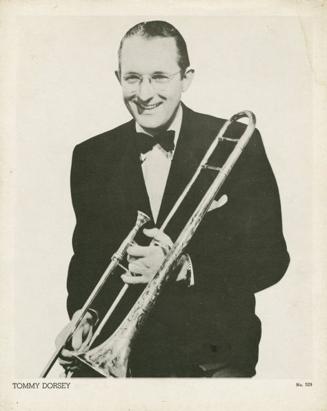 Tommy Dorsey, Popular Bands, Classic Jazz, Jazz Artists, Jazz Guitar, Jazz Musicians, Jazz Blues, Big Band, I Love Music