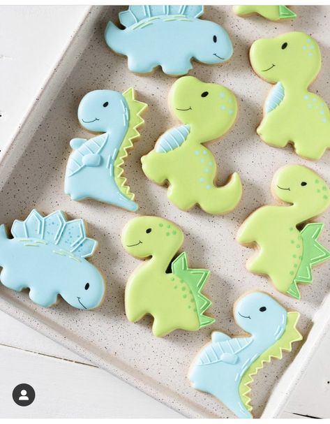 Dino Cookies, Dino Birthday Cake, Birthday Biscuits, Dinosaur Baby Shower Theme, Dinosaur Birthday Cakes, Dinosaur Cookies, Dinosaur Themed Birthday Party, 1st Birthday Party Themes, Dinosaur Theme Party