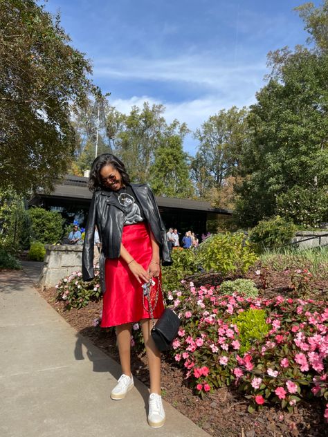 Silk Skirt Concert Outfit, Red Silk Skirt Outfit Winter, Red Skirt Outfit Winter, Red Satin Skirt For Summer, Formal Red Satin Skirt, Skirt Outfits Jean, Red Silk Skirt Outfit, Red Silk Summer Skirt, Red Satin Skirt Outfit