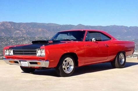 1969 Road Runner 1969 Plymouth Roadrunner, Plymouth Muscle Cars, 70s Cars, Plymouth Gtx, Old Muscle Cars, Dodge Muscle Cars, Mopar Cars, Mopar Muscle Cars, Dodge Coronet