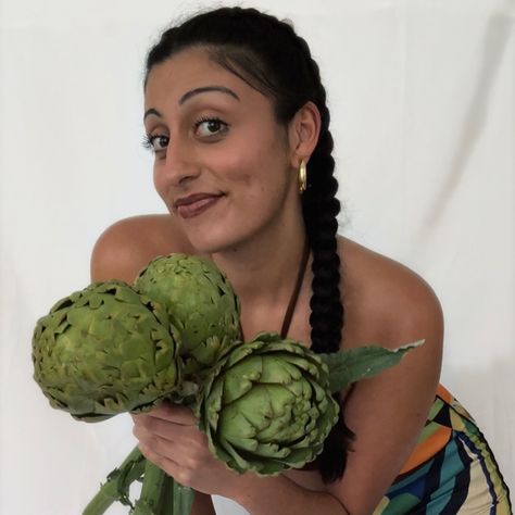 My bouquet of choice 💐✨💚 - - - #artichoke #artichokes #globeartichoke #delicious #veg #flowers #bouquet #bouquetofflowers #mediterranean #artichokeflower #delish Artichoke Flower, October 7, Artichoke, Flowers Bouquet, Flowers, On Instagram, Instagram