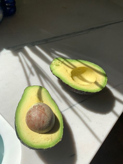 Aguacate Aesthetic, Breakfast Aesthetic, Green Aesthetic, Healthy Hair, Avocado, Salad, Healthy Recipes, Diet, Fruit