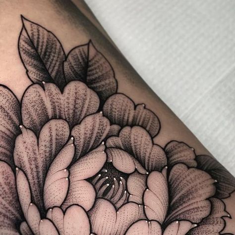 PATRICK WHITING on Instagram: "Peony from today, thank you Jennifer 🌸" Blackwork Peony Tattoo, Peony Neck Tattoo, Peony Knee Tattoo, Peony Photography, Pointillism Tattoo, Filler Tattoo, Peony Tattoo, Tattoo Practice, Peonies Tattoo