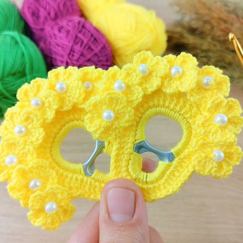 Diy Bottle Cap Crafts, Crochet Shorts Pattern, Ring Crochet, Pop Tab Crafts, Crochet Project Free, Soda Can Crafts, Crochet Border Patterns, Crochet Earrings Pattern, Crochet Keychain Pattern