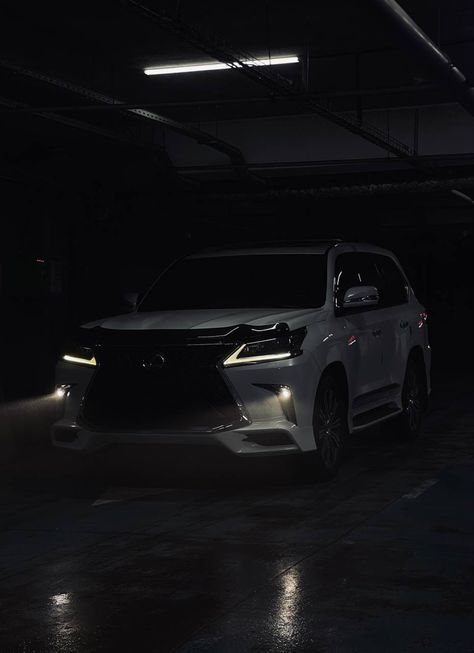 Lexus Lx570 Wallpaper, Lexus 570, Lexus Interior, Arabian Nights Aesthetic, Dream Cars Lexus, Lexus Lx 570, Lexus Vehicles, Lx 570, Lexus Rc