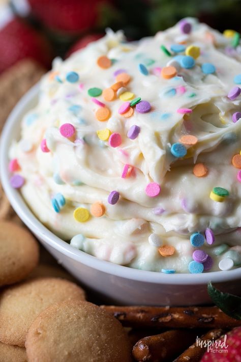 Funfetti Dip Confetti Dip, Dip Dessert, Funfetti Dip, Sweet Dip, Dessert Dip Recipes, Dessert Dip, Easy Frosting, Easy No Bake Cheesecake, Inspired By Charm