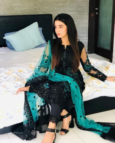 Laiba Khan Dresses, Laiba Khan, Ji Chang Wook Photoshoot, Chibi Wallpaper, Beautiful Eyes Pics, Pakistani Fashion Casual, Dress Design Patterns, Simple Pakistani Dresses, Indian Bridal Outfits