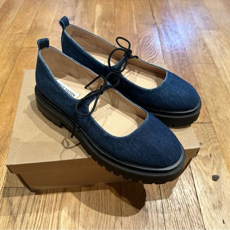 ‘Landon’ Mary Jane Loafer By Steve Madden With Top Tie And Chunky Sole. Brand New Never Worn. Size 11. Originally $99.95. #Maryjane #Loafer #Denimshoe #Stevemadden #Trendoftheseason Gal Clothes, Outfits With Mary Janes, Scandinavian Shoes, Costal Granddaughter, Steve Madden Loafers, Slide On Sneakers, Steve Madden Flats, 2024 Wishlist, 2024 Style