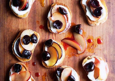 10 Heavenly Plum Desserts - Camille Styles Plum Dessert, Toasted Crostini, Plum Recipes, Grilled Bread, Bruschetta Recipe, Cherry Recipes, Toast Recipes, It Goes On, Bon Appetit