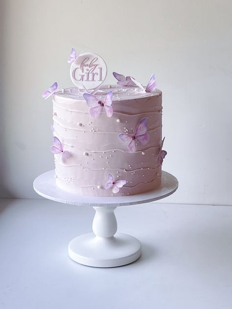 Enchanted To Meet You Baby Shower Cake, Baby Shower Cakes Girl Butterfly, Purple Butterfly Baby Shower Cake, Lilac Butterfly Cake, Pink And Purple Baby Shower Ideas, Baby Shower Butterfly Cake, Purple Baby Shower Cake, Tavalod Idea, Butterfly Baby Shower Cake