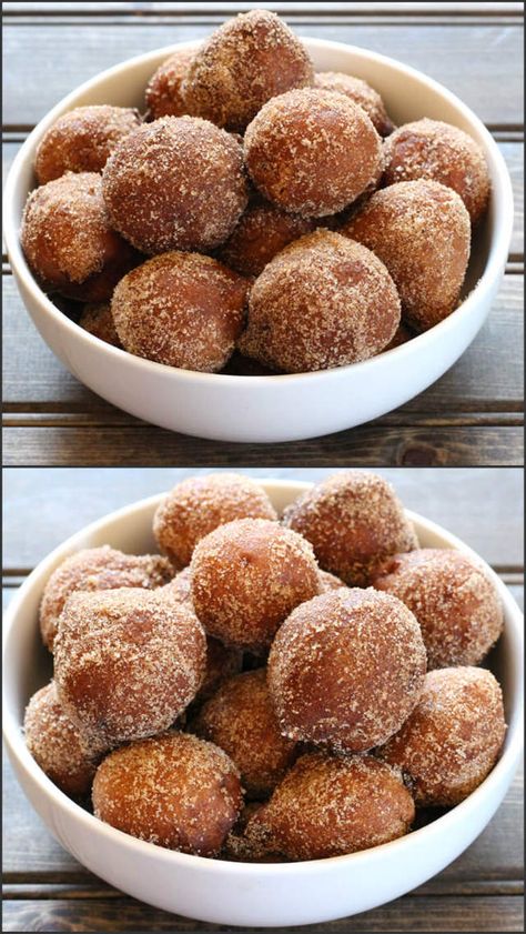 Wedding Day Breakfast, Donut Balls, Doughnut Holes, Banana Dessert, Donut Holes, Homemade Donuts, Doughnut Recipe, Dessert Food, Banana Recipes