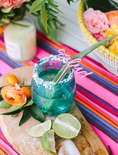 Colorful Cinco de Mayo Inspiration | Green Wedding Shoes Kitchen Ornaments, Fiesta Wedding, Tacos And Tequila, Boda Mexicana, 5 De Mayo, Taco Night, Mexican Party, Fiesta Party, Delicious Dinner