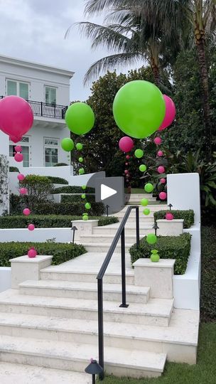 Outdoor Balloon Decorations For Birthday, Elegant Balloon Decorations Wedding, Mothers Day Balloons, Balloon Clusters, Bubble Birthday, Floating Balloons, Jumbo Balloons, Wedding Balloon Decorations, Birthday Centerpieces