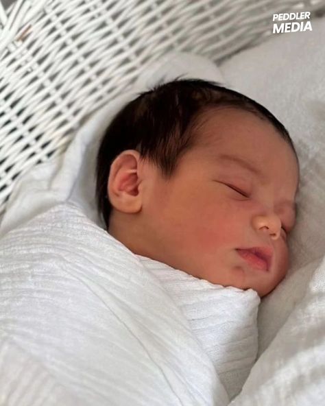 Famous YouTuber, Dhruv Rathee announces the birth of his 1st child. The Couple shares adorable pics of their baby boy 👶🥰! . . . #DhruvRathee #babyboys #celebration #firstchild #goodvibes #trending #couplegoals #parents Dhruv Rathee, It's A Baby Boy, Famous Youtuber, Entertainment News, Couple Goals, Parenting, Celebrities