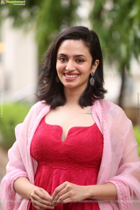 Malavika Nair, Actress Pictures, High Quality Photos, Telugu Movies, Girl Body, Actress Photos, Hd Images, My Girl, Actresses