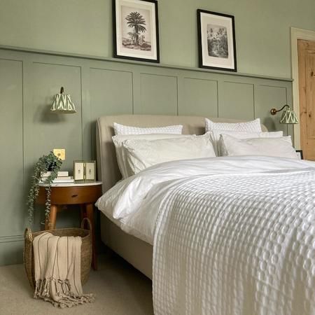 Room Colour Ideas Bedroom, Green Sitting Room, Blue Grey Rooms, Room Colour Ideas, Farrow And Ball Bedroom, Bedroom Panelling, Victoria Terrace, Calm Bedroom, Wimborne White