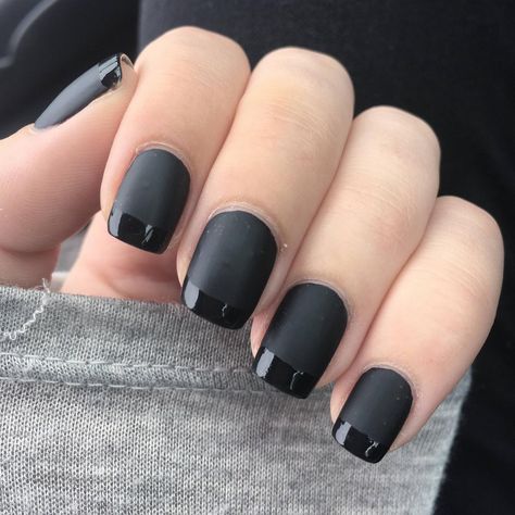 Matte black with gloss tips Matte Gel Nails, Black French Nails, Black Gel Nails, Emerald Nails, Matte Black Nails, Black Acrylic Nails, French Manicure Nails, Matte Nails Design, Nail Design Inspiration