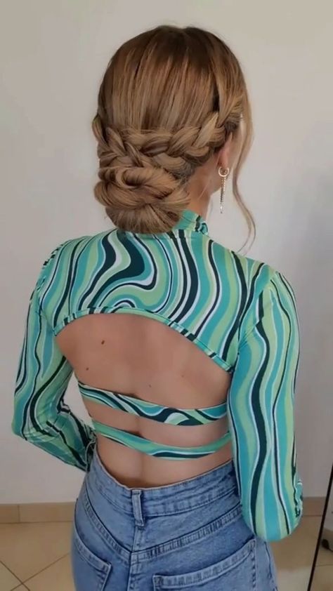 Amazing Hairstyles, Hairstyle Idea, Hair Upstyles, Easy Hair Updos, Easy Hairstyle, Hair Tutorials For Medium Hair, Hair Stylies, Hair Up Styles, Bun Hairstyles For Long Hair