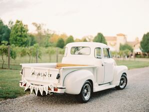 Vintage Truck Wedding, Truck Wedding, Just Married Sign, Catholic Wedding Ceremony, Bridal Car, Vintage Pickup, Wedding Transportation, Ford Model T, White Truck