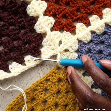 Granny Square Joining Methods, Granny Square Joining, Granny Squares Tutorial, Yarn Room, Joining Crochet Squares, Joining Granny Squares, Granny Square Tutorial, Granny Square Crochet Patterns Free, Crochet Motif Patterns