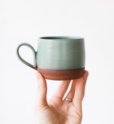 Mugs With Handles, Ceramic Handles Ideas, Mug Handles Pottery, Pottery Cups Mugs, Mug Shapes, Mug Handles, Handle Ideas, Mug Handle, Mugs Ideas