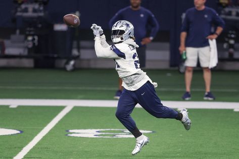 Dez Bryant, New Helmet, Ezekiel Elliott, Nfc East, Dak Prescott, Dallas Cowboys Football, Cowboys Football, Personalized Football, How To Start Running