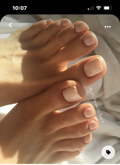 Gel Pedicure, Pedicure Colors, Gel Toe Nails, Toe Nail Color, Pretty Toe Nails, Cute Toe Nails, Summer Toe Nails, Pedicure Designs, Toe Nail Designs