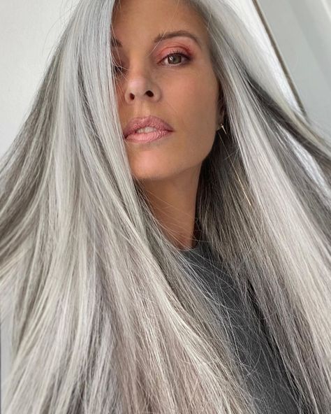 Annika von Holdt on Instagram: “A year older than last week. (Edit: Was my birthday last week, not today, but hey, let's have cake anyway!)” Annika Von Holdt, Long Grey Hair, Long Silver Hair, Silver White Hair, Silver Haired Beauties, Grey Hair Transformation, Long White Hair, Grey White Hair, Gorgeous Gray Hair