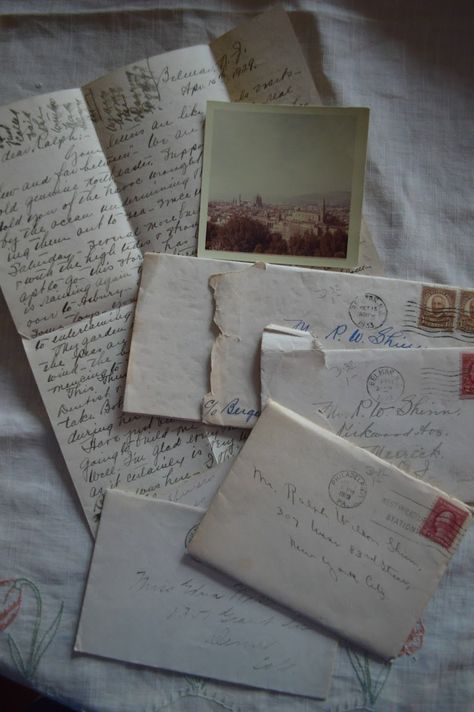 Handwritten Letter Aesthetic, Old Letters, Aesthetic Letters, Pen Pal Letters, Handwritten Letters, Journal Aesthetic, Old Love, Vintage Lettering, London United Kingdom