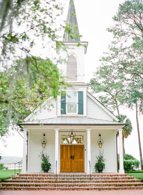 Old Country Churches, Palmetto Bluff, Take Me To Church, Enchanted Home, Country Church, Old Churches, Cathedral Church, Church Architecture, Church Building