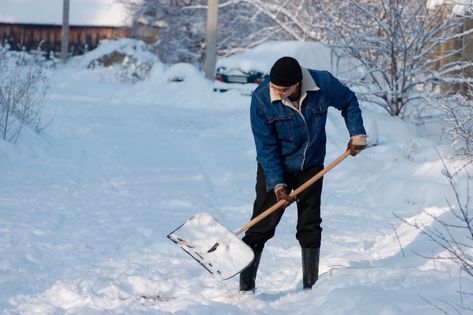 Shoveling Shoveling Snow, Knight Art, Snow Sports, Snow Shovel, Reference Images, Drawing Poses, Shovel, Snowboarding, Pose Reference