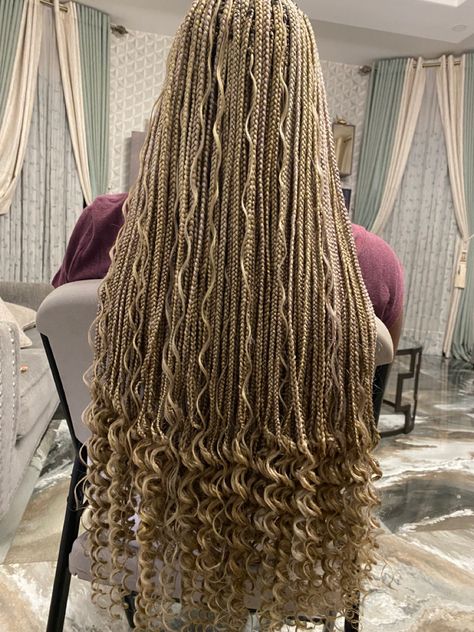 Blonde Braids Hairstyles, African Femininity, Box Dreads, Braids Inspiration, Lemonade Braids Hairstyles, 2024 Hairstyles, Short Box Braids Hairstyles, Curly Braids, Hairstyles 2024