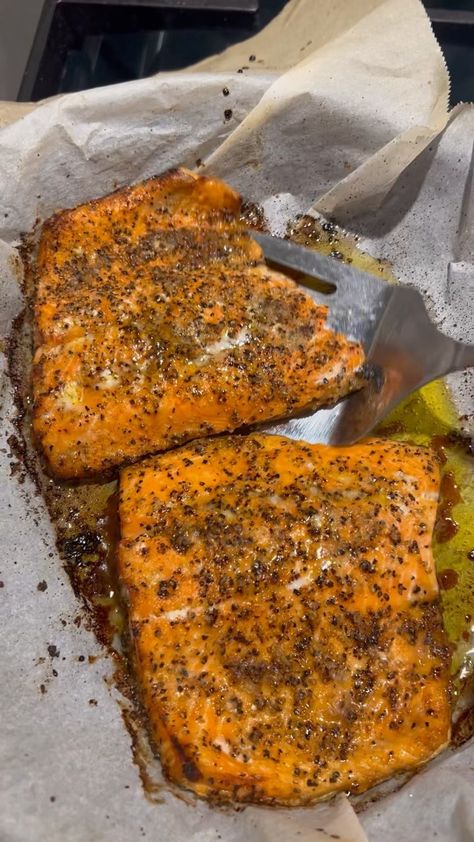 Wild Coho Salmon Recipe, How To Cook Wild Sockeye Salmon, Wild Salmon Recipe Grilled, Sweet Potato Crusted Salmon, Wild Caught Salmon, Low Gi, Wild Salmon, Sweet Potatoes, Sweet Potato