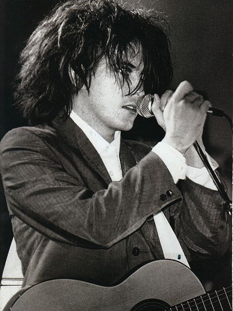 Robert Smith. He looks so perfect here. Robert Smith, A Man, Long Hair, Guitar, Hair