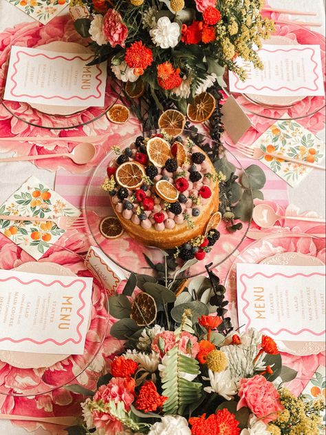 Pink And Orange Dinner Party, Sunset Dinner Party, Girls Night Dinner Party, Cake Ideas Floral, Pink And Orange Party, Floral Arrangements Party, Spring Dinner Party, Girls Night Dinner, Decadent Dinner