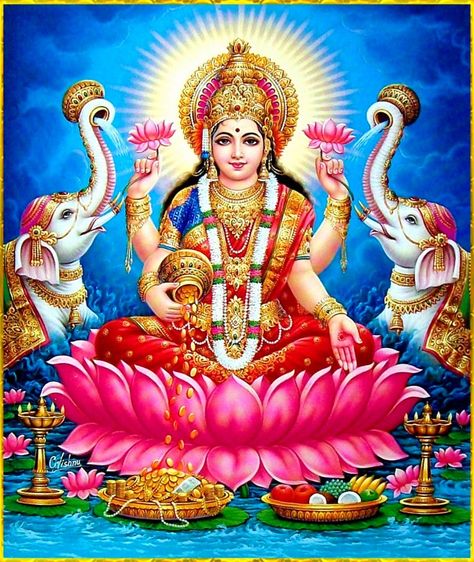 Lakshmi Devi Photos, Maha Lakshmi Images, Indian Gods Art, Devi Photos, Maha Laxmi, Kali Mantra, Lakshmi Photos, Lakshmi Mata, Goddess Images