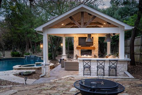 Backyard Patio Designs Screened In, Outdoor Kitchen Separate From House, Outdoor Patio With Bathroom, Freestanding Covered Patio Ideas, Pool Cabana With Fireplace, Covered Patios Attached To House With Fireplace, Pavilion Design Backyard, Outdoor Kitchen Covered Patio, Outdoor Pavilion With Kitchen