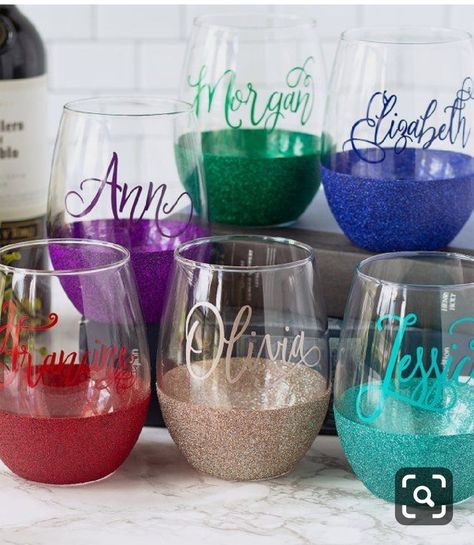 Glow Stick Jars, Glitter Wine Glasses Diy, Cricket Maker, Wine Glass Glitter, Tumblers Epoxy, Circle Signs, Cricut Cups, Birthday Wine Glasses, Wine Glass Sayings