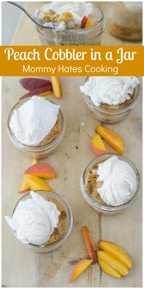 Peach Cobbler Dessert Shooters, Peach Cobbler Cake Jars, Peach Cobbler Shooters, Peach Cobbler In A Jar Recipe, Cobbler In A Jar, Peach Cobbler Crisp, Peach Cobbler Cheesecake Recipe, Mini Peach Cobbler, Good Peach Cobbler Recipe