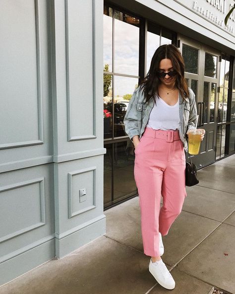 Pink Pants Outfit, Zara Looks, Look Zara, Elegante Casual, Pink Pants, Curvy Outfits, Formal Outfit, Mom Outfits, Casual Look