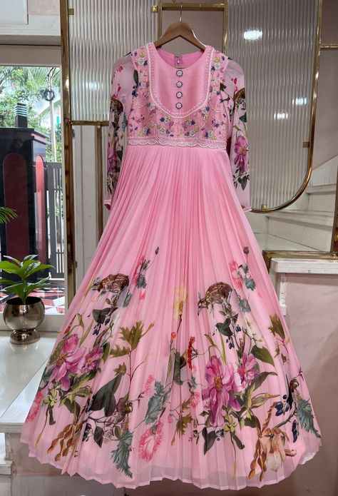 Banaras Long Frocks For Women, Net Long Frock Designs, Frocks For Women Party, Long Frocks For Women, Designer Frocks, Frocks For Women, Salwar Neck Designs, Frock Designs, Long Frock Designs