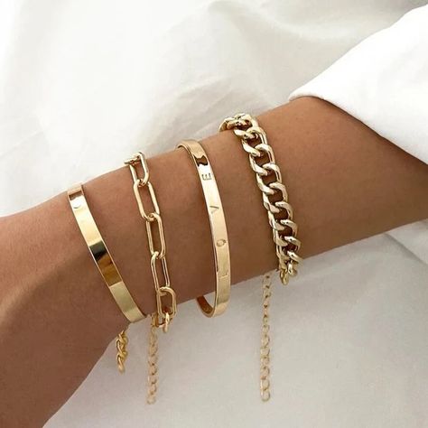 4 Piece Deja Bracelet Set Material - 18k Gold Plated Quantity - 4 Piece Set